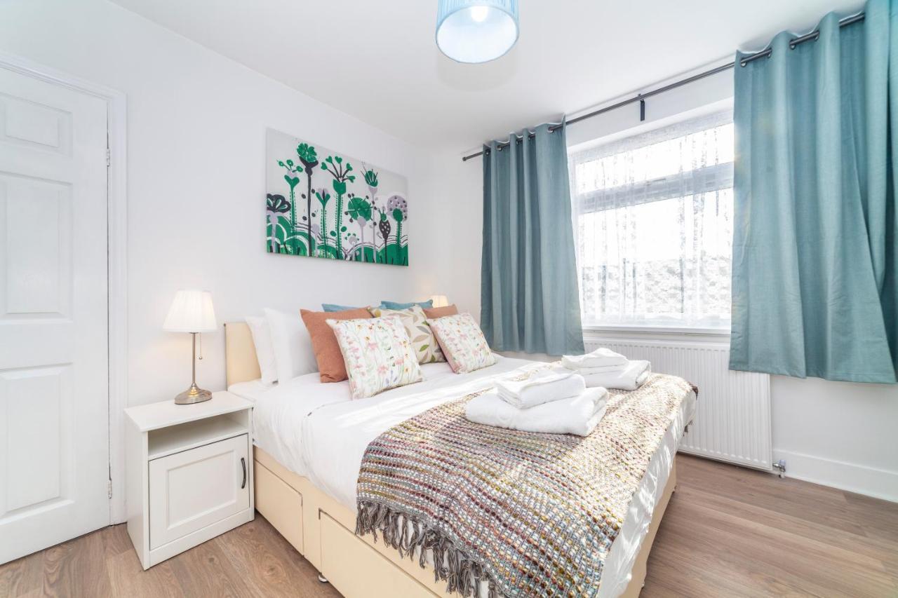 Autonomous 2 Bdr Apartment With Garden And Parking エンフィールド エクステリア 写真
